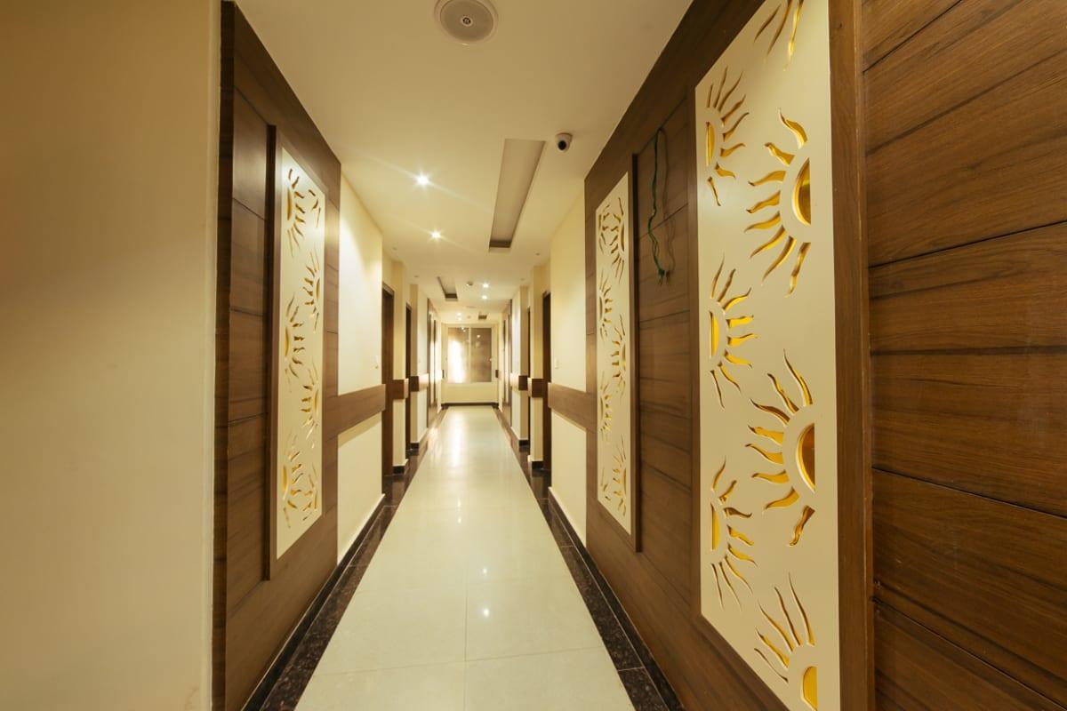 Radical Palace Hotel And Restaurant Lucknow Zewnętrze zdjęcie